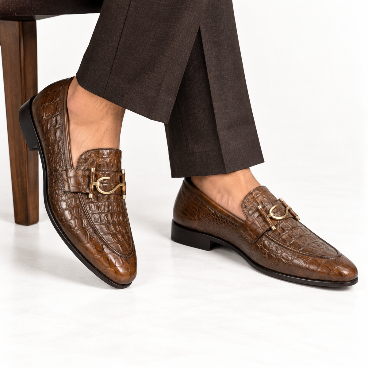 CS-21 Brown Alligator Cow Leather Loafers