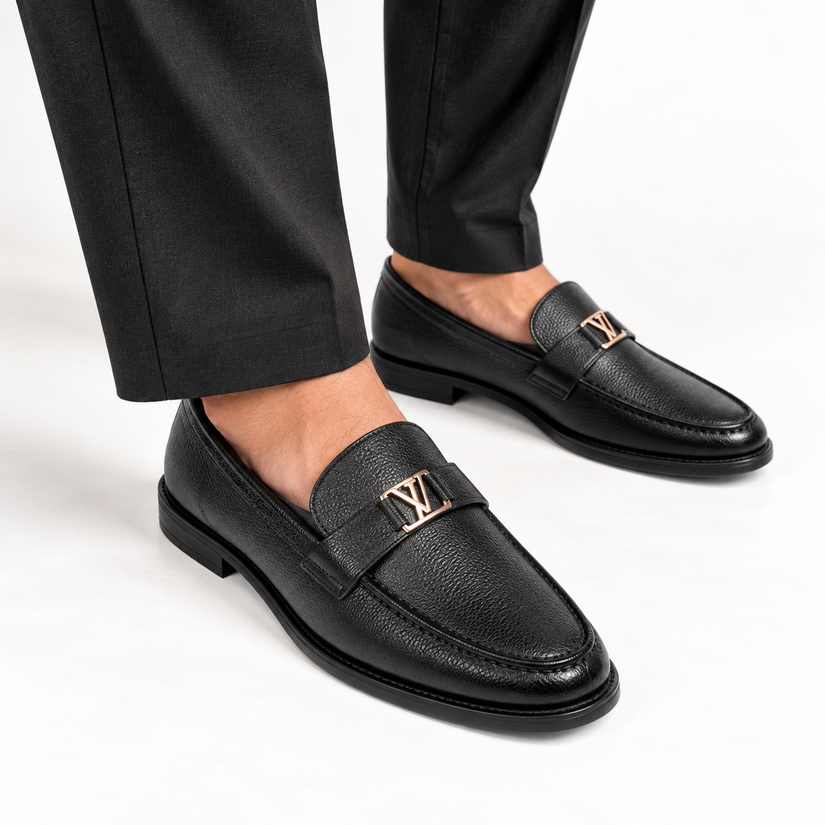 CS-18 Black Milled Major Loafers