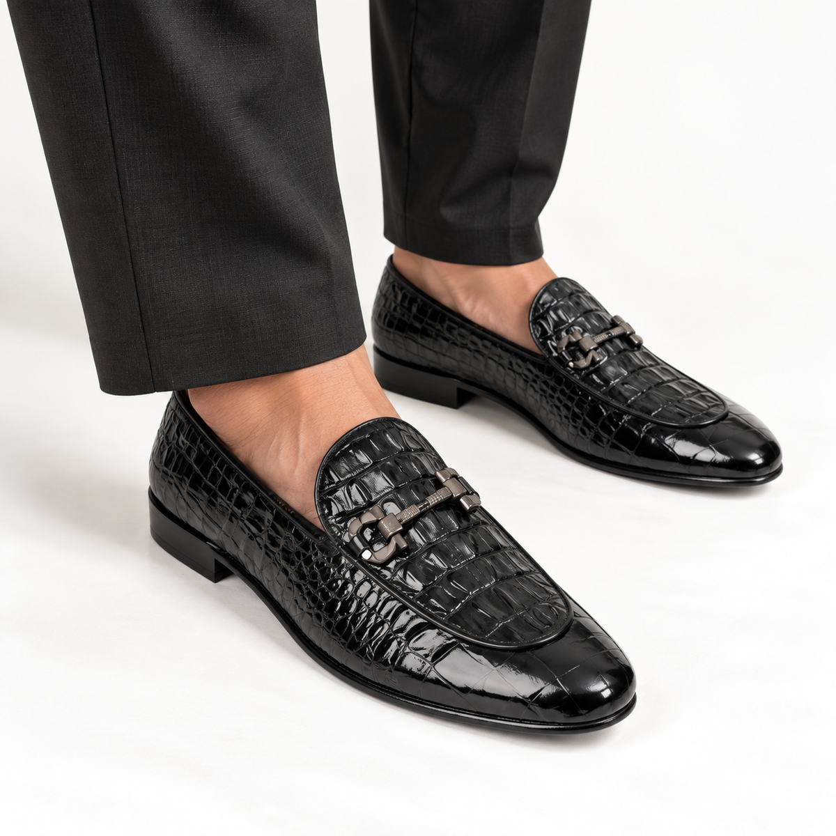 CS-16 Black Alligator Cow Leather Loafers